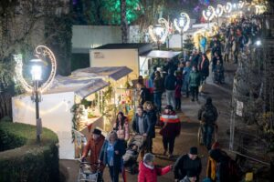 Festliche Marktstände