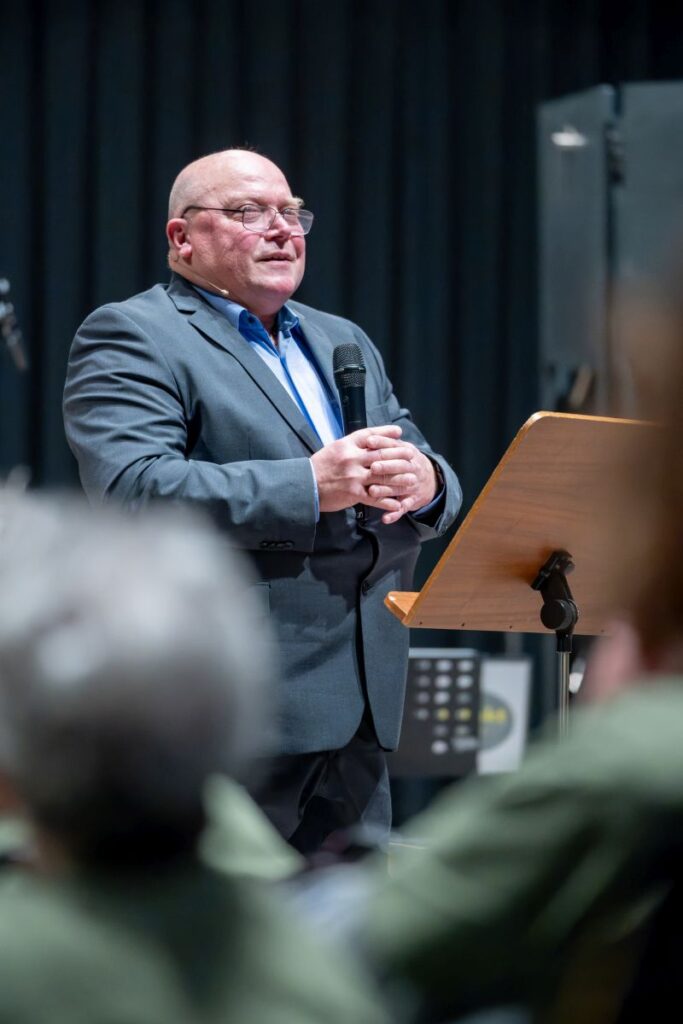 Eröffnung von Herrn Schwarzer