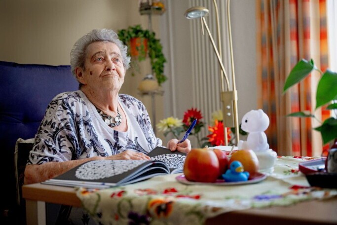 Pflegehelfer in Teilzeit (m/w/d), 2. Bild